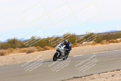 media/Jan-16-2022-CVMA (Sun) [[7f3d92989d]]/Race 8 Supersport Shootout/